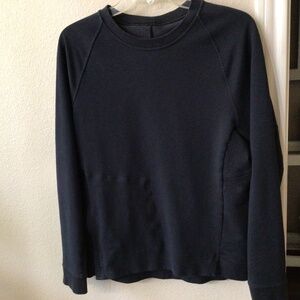 Lululemon black sweatshirt. Size M  great shape